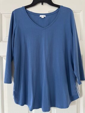 J. Jill Slate Blue V-Neck Top with striped back wine’s medium